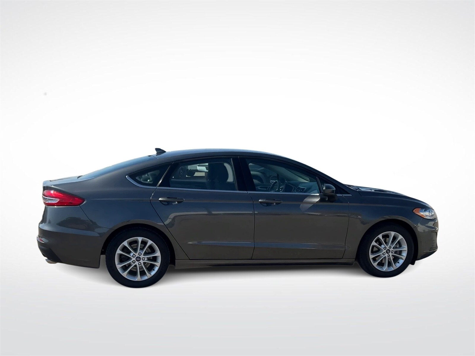 2019 Ford Fusion SE photo 2