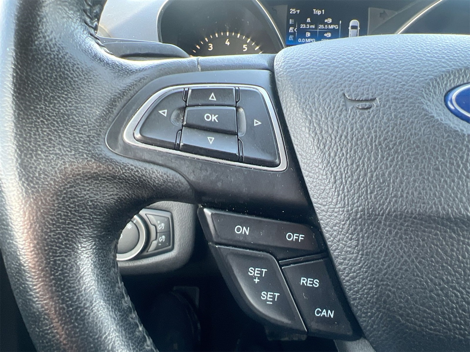 Thumbnail: 2019 Ford Escape - 23