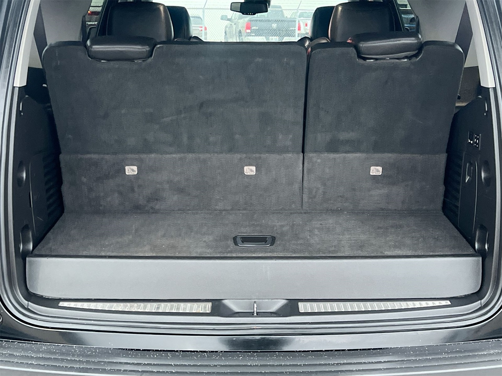 Thumbnail: 2016 Cadillac Escalade - 33