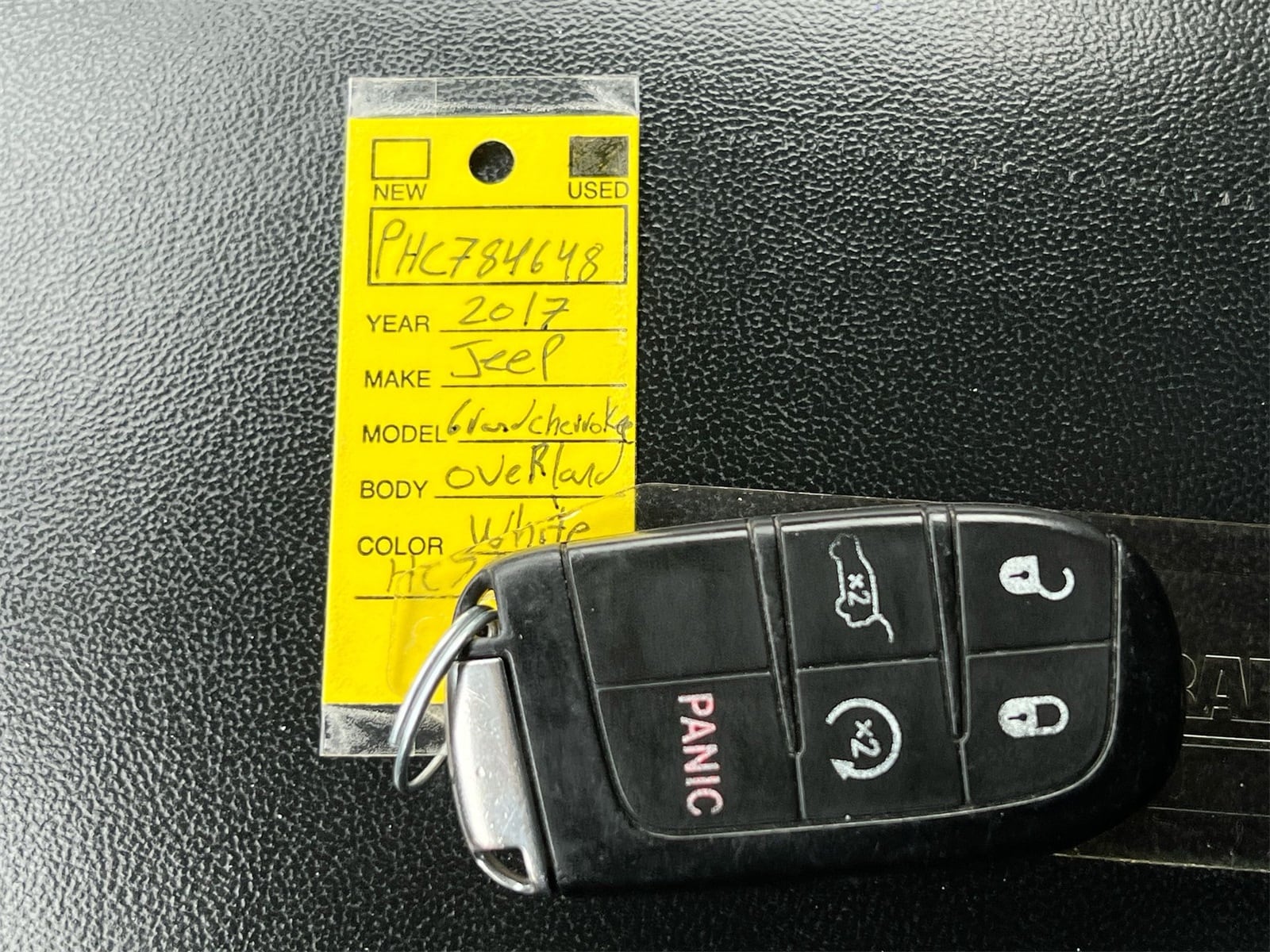 Thumbnail: 2017 Jeep Grand Cherokee - 35