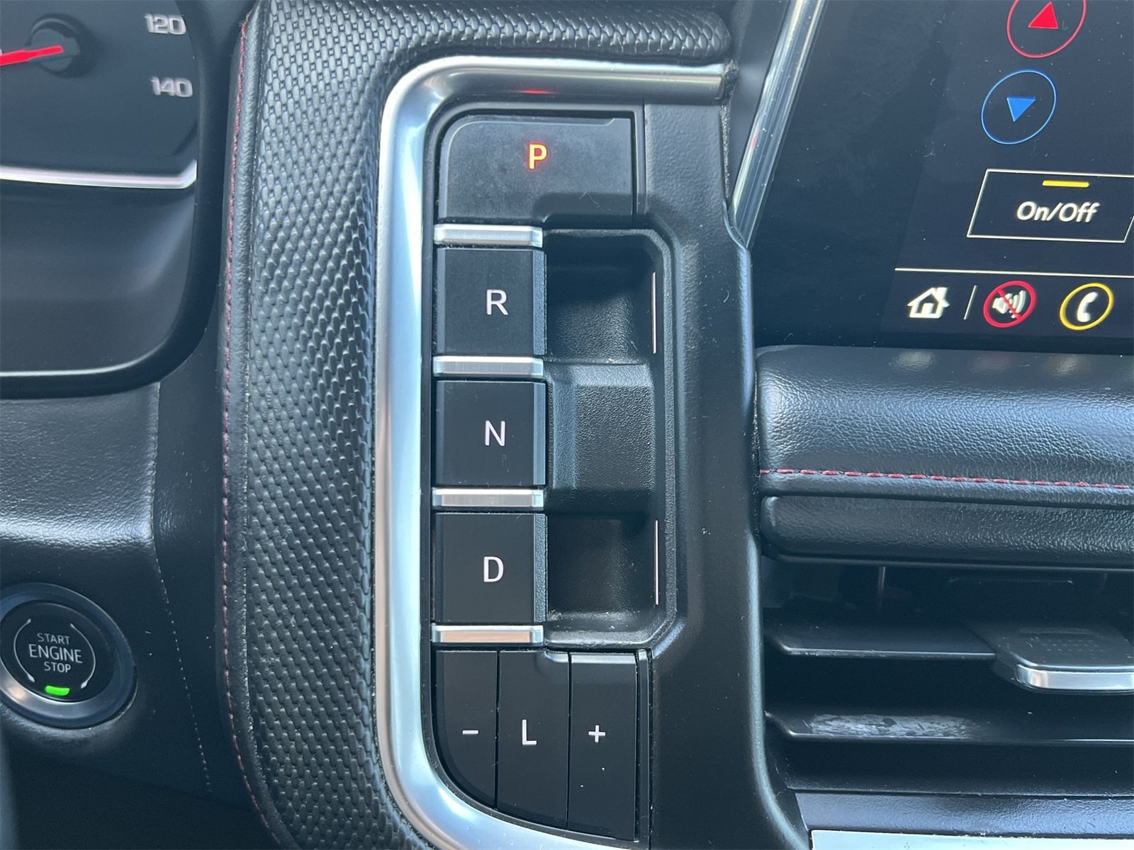 Thumbnail: 2021 Chevrolet Suburban - 31