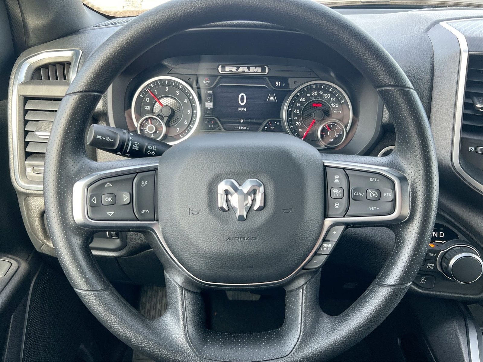 Thumbnail: 2025 RAM 1500 - 22