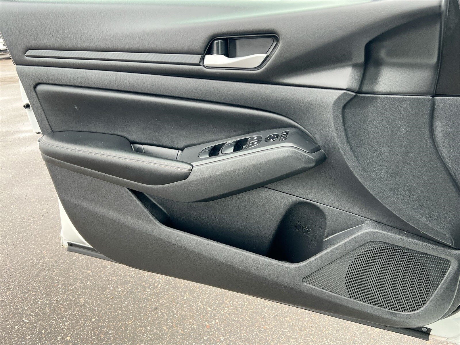 Thumbnail: 2025 Nissan Altima - 30