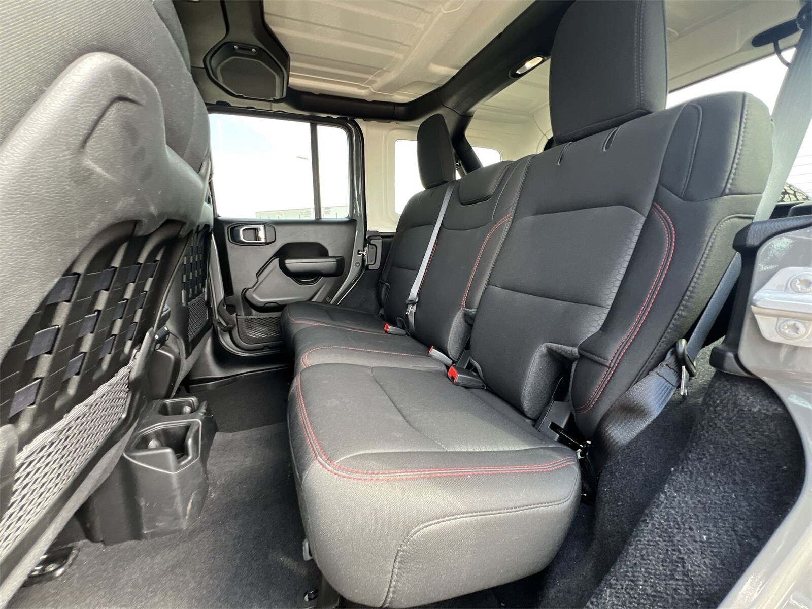 Thumbnail: 2022 Jeep Wrangler - 19