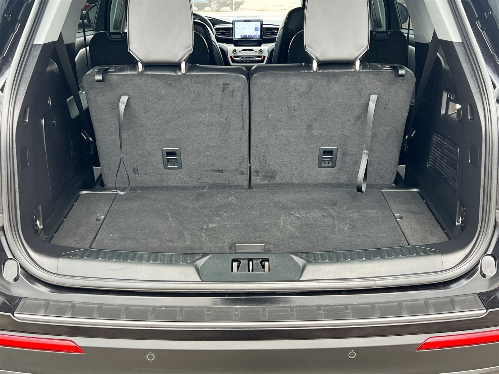 Thumbnail: 2023 Ford Explorer - 34