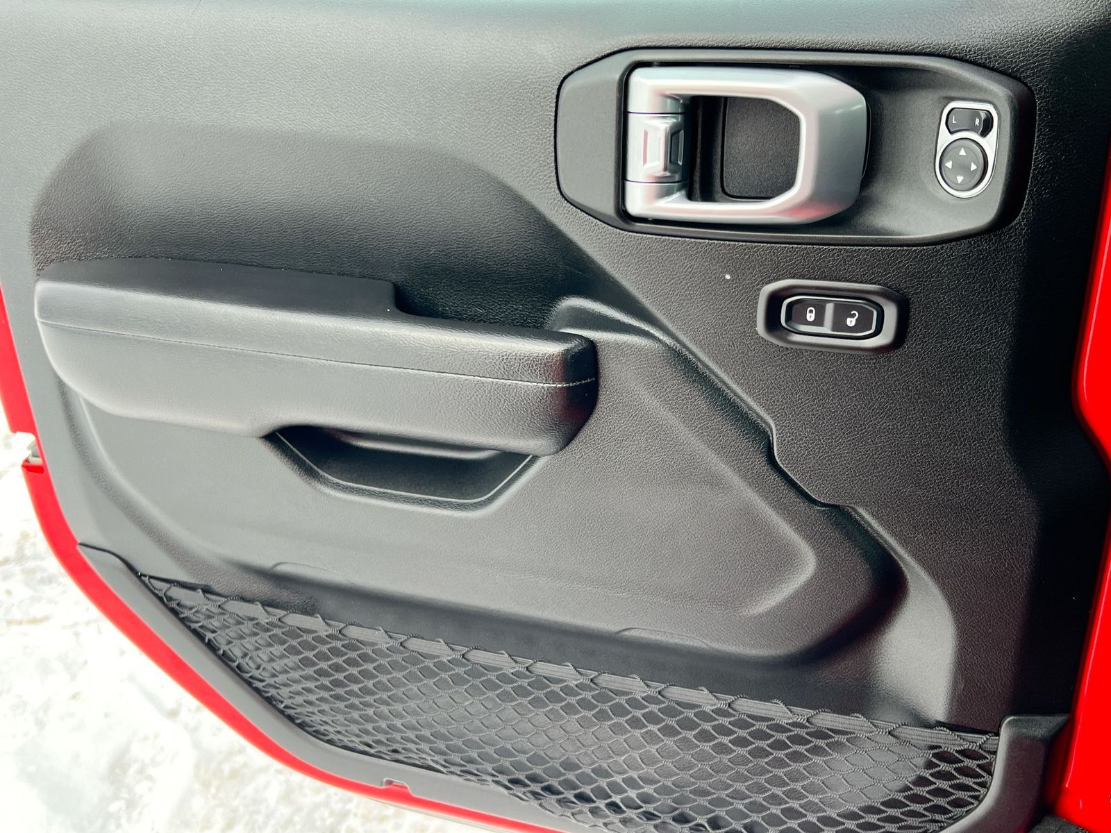 Thumbnail: 2020 Jeep Wrangler - 30