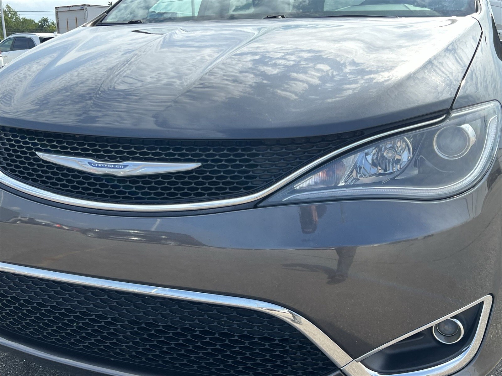 Thumbnail: 2018 Chrysler Pacifica - 11