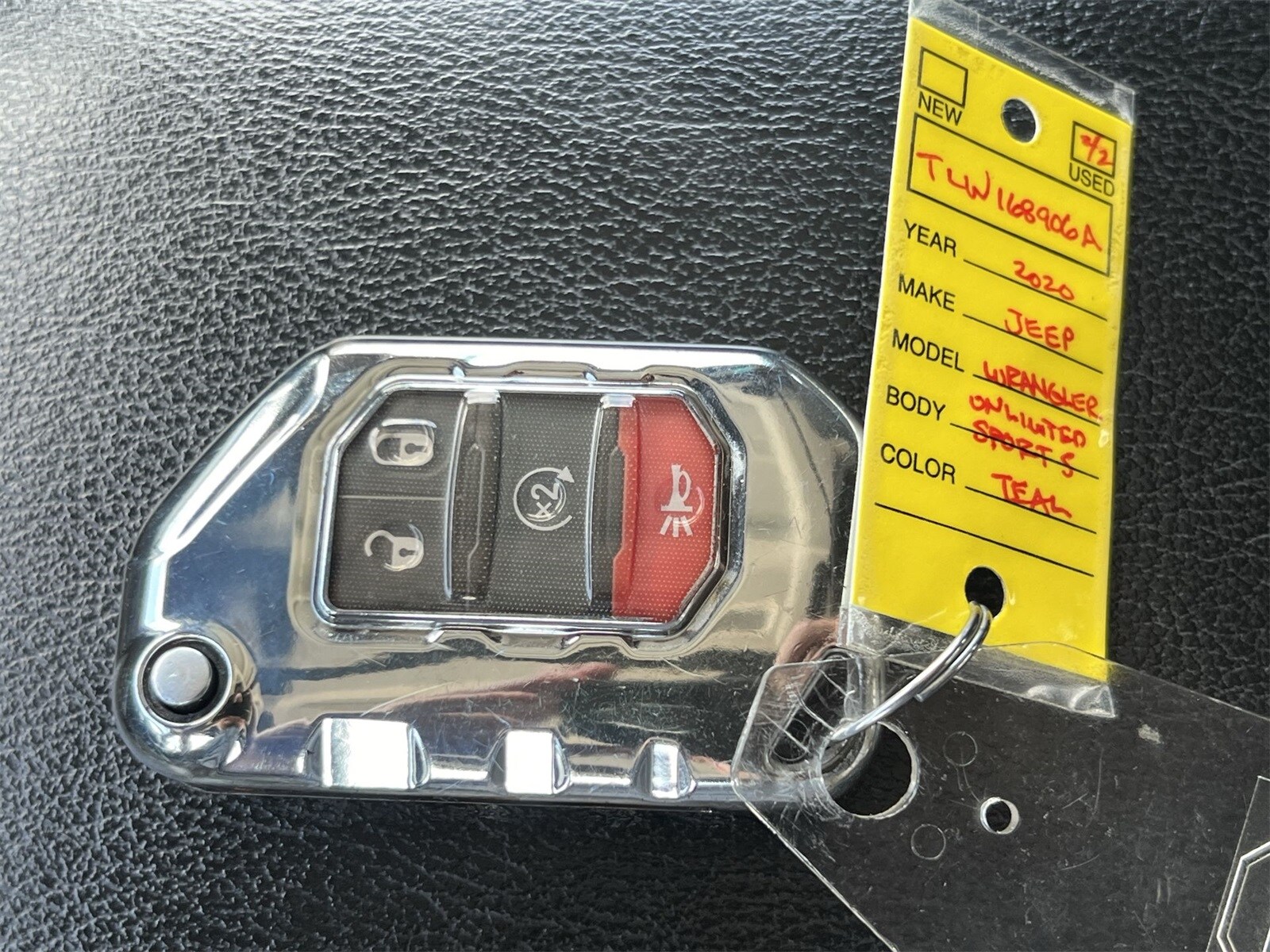 Thumbnail: 2020 Jeep Wrangler - 34