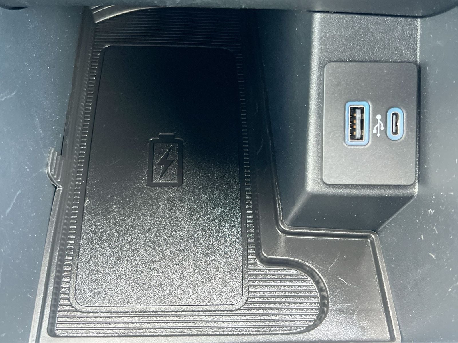 Thumbnail: 2024 Ford Edge - 30