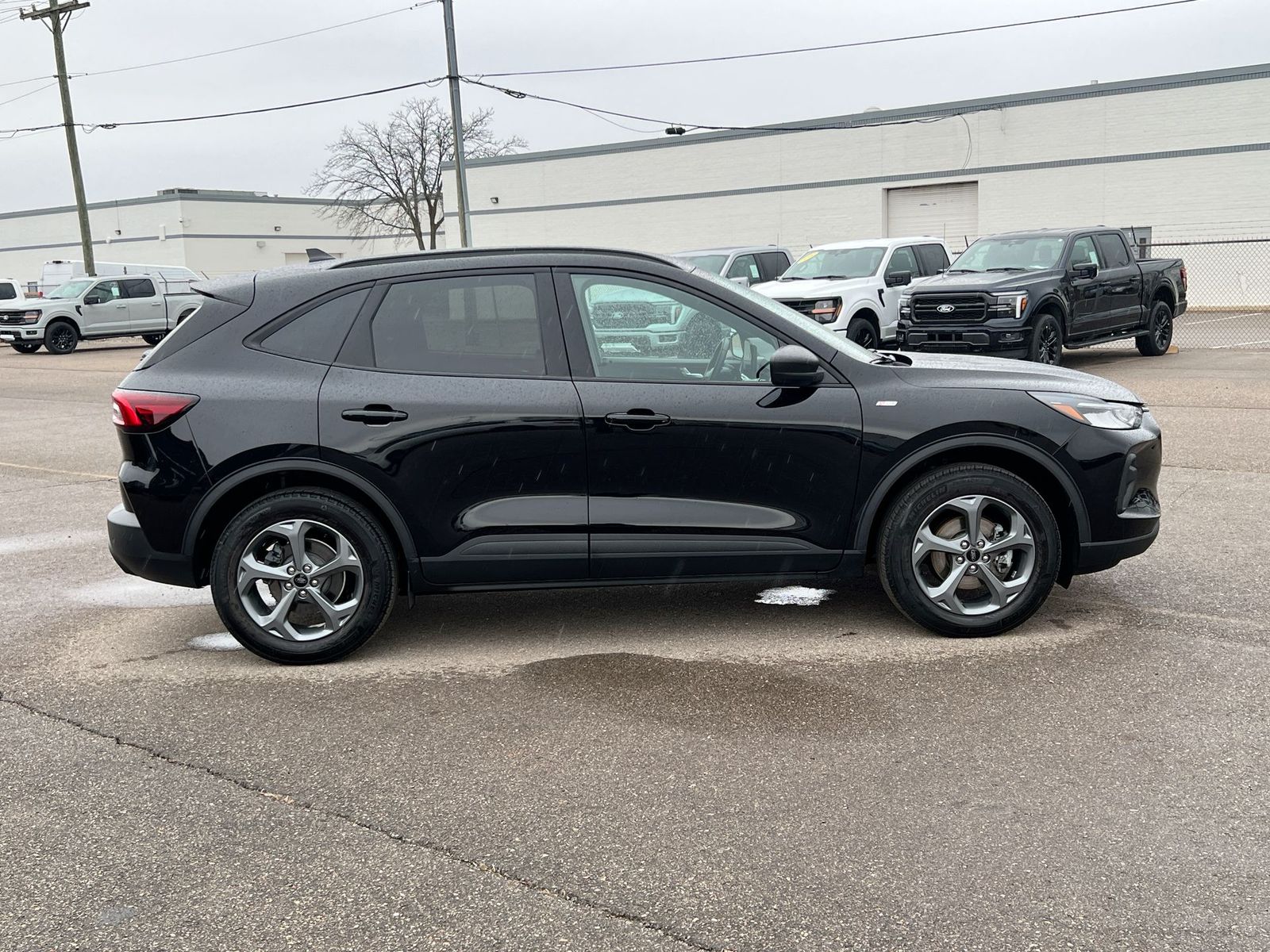 Thumbnail: 2025 Ford Escape - 9