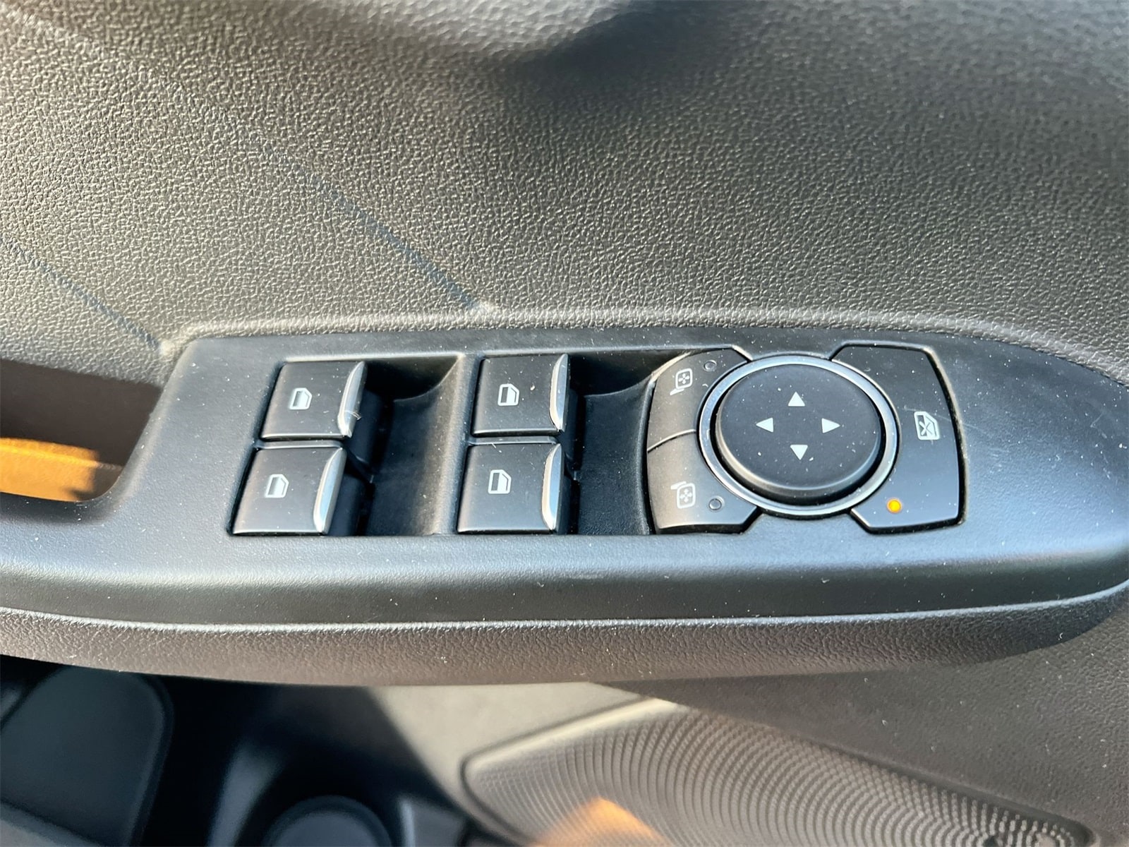 Thumbnail: 2022 Ford Escape - 17