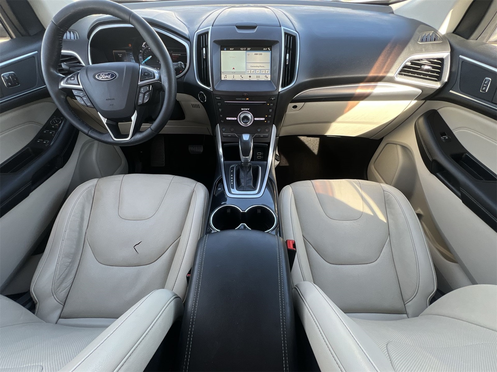 Thumbnail: 2018 Ford Edge - 15