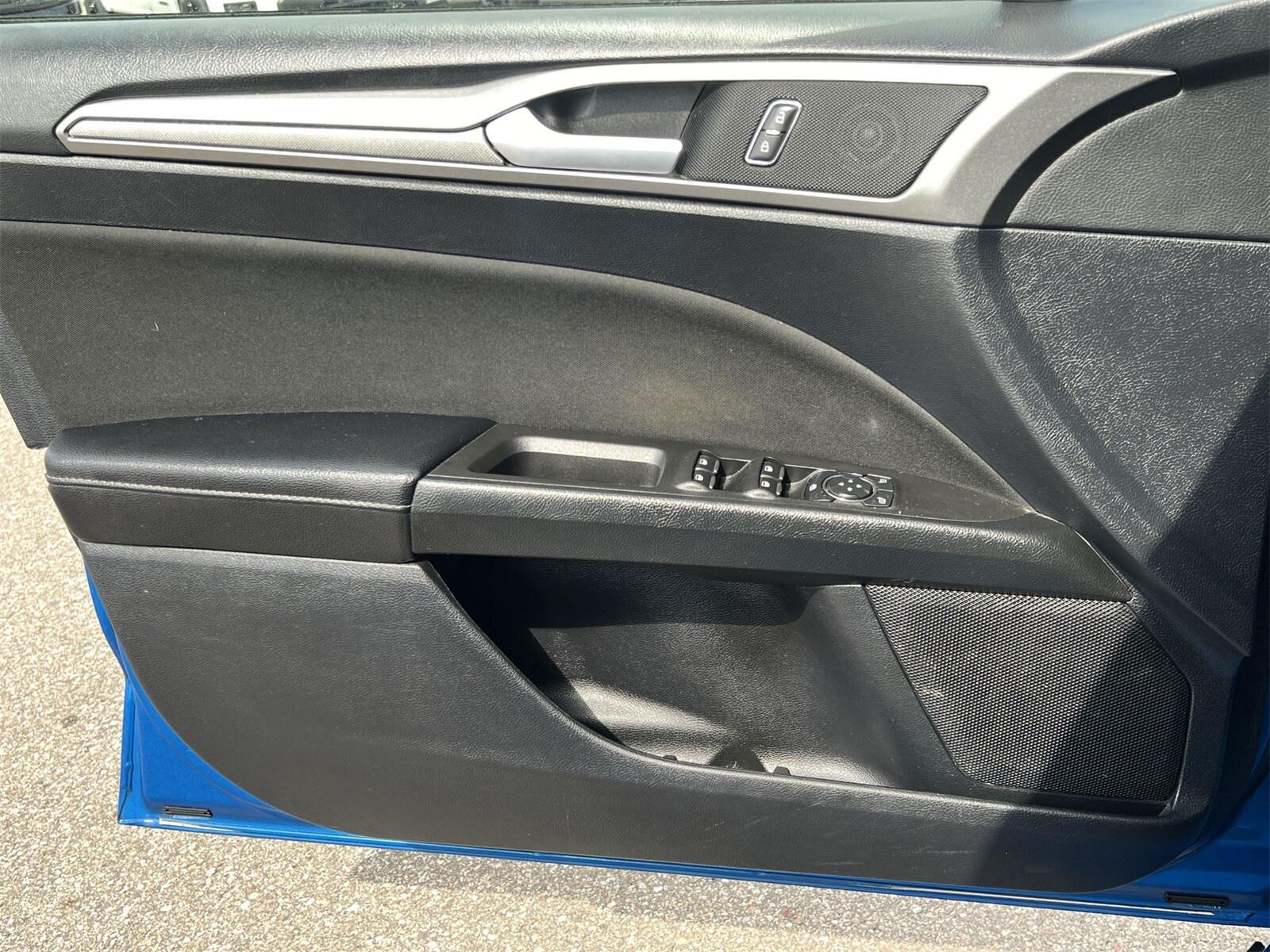 Thumbnail: 2020 Ford Fusion - 30