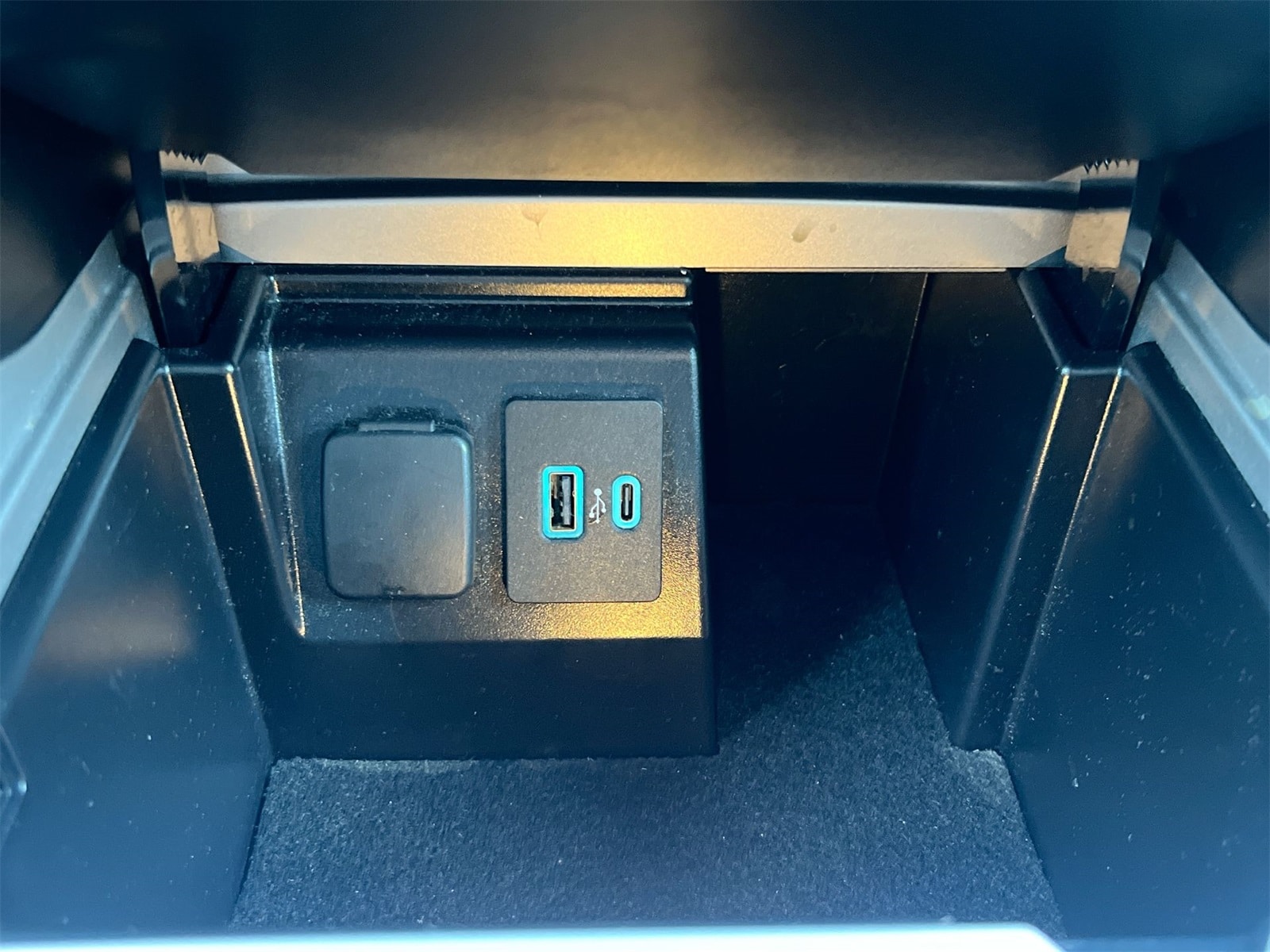 Thumbnail: 2024 Ford Explorer - 31