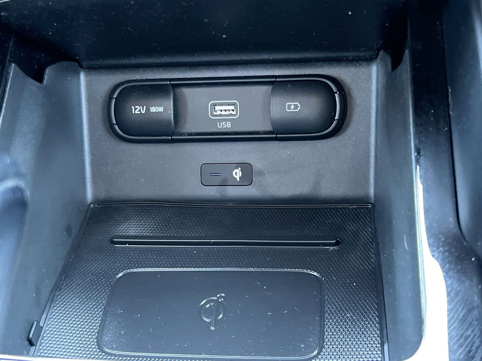 Thumbnail: 2020 Kia Telluride - 30