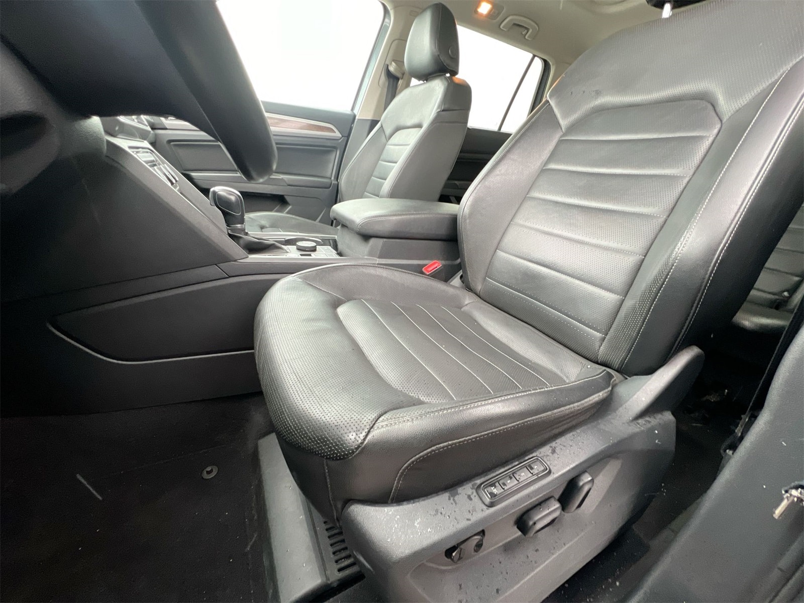 Thumbnail: 2019 Volkswagen Atlas - 16