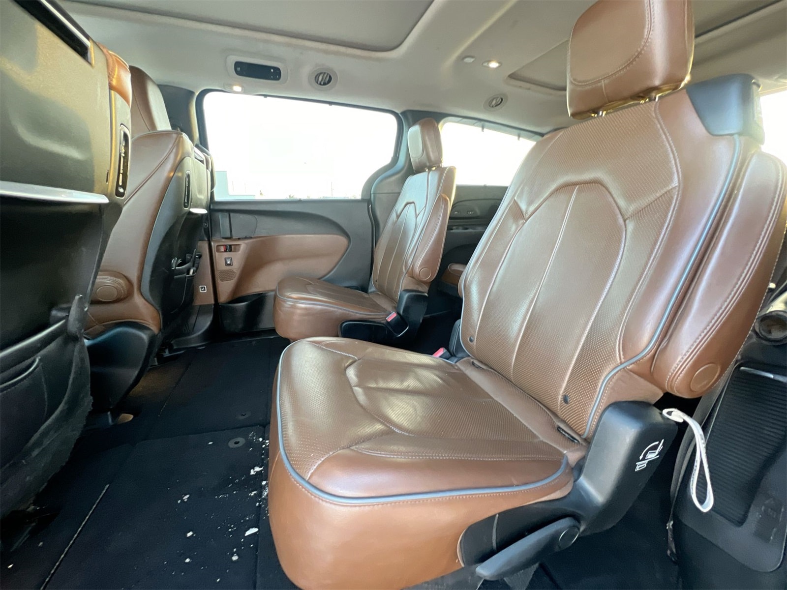 Thumbnail: 2018 Chrysler Pacifica - 19