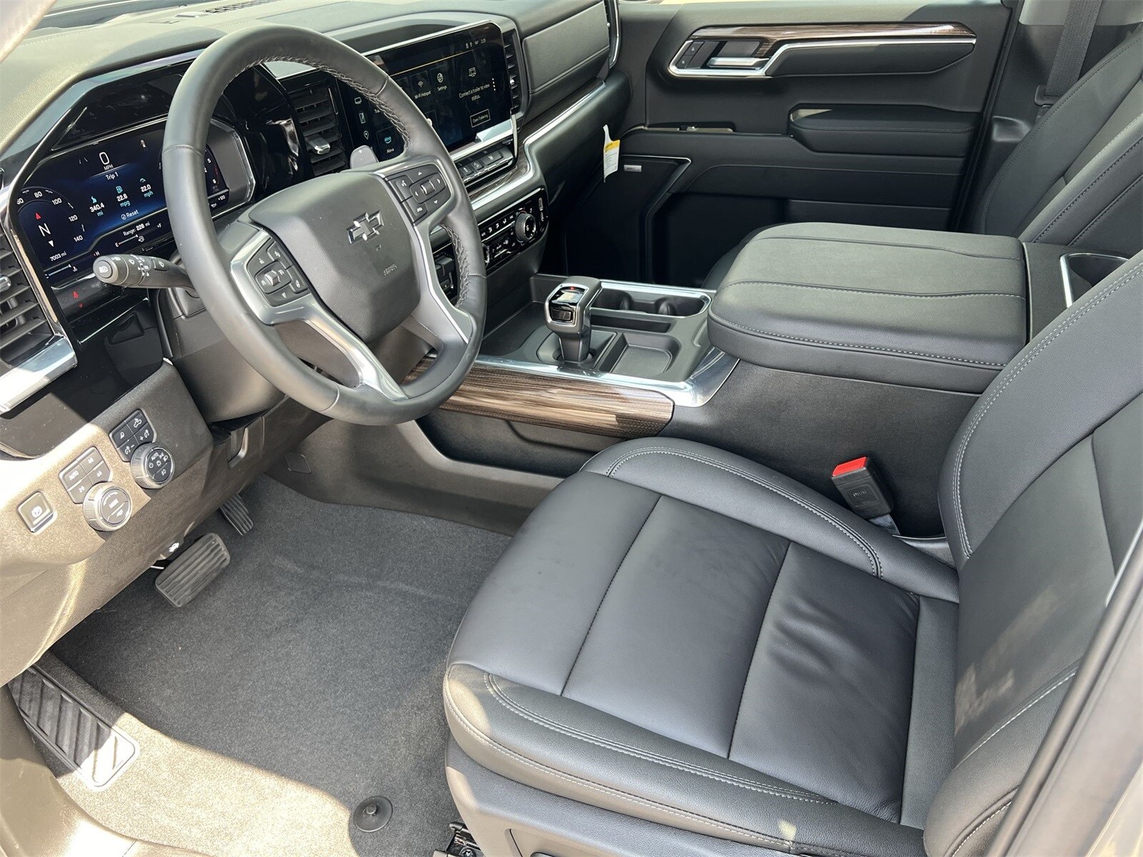 Thumbnail: 2025 Chevrolet Silverado 1500 - 10