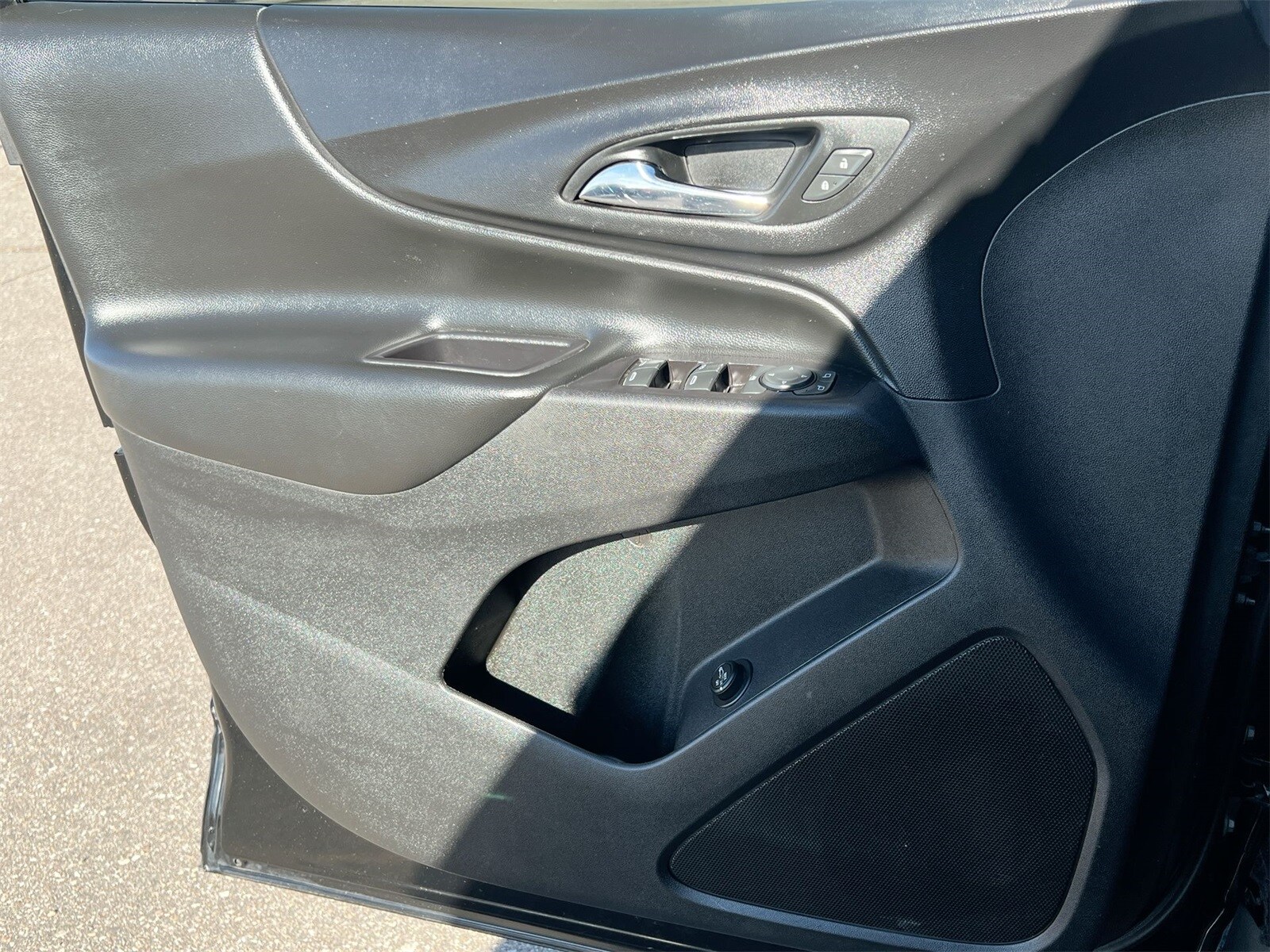 Thumbnail: 2019 Chevrolet Equinox - 31