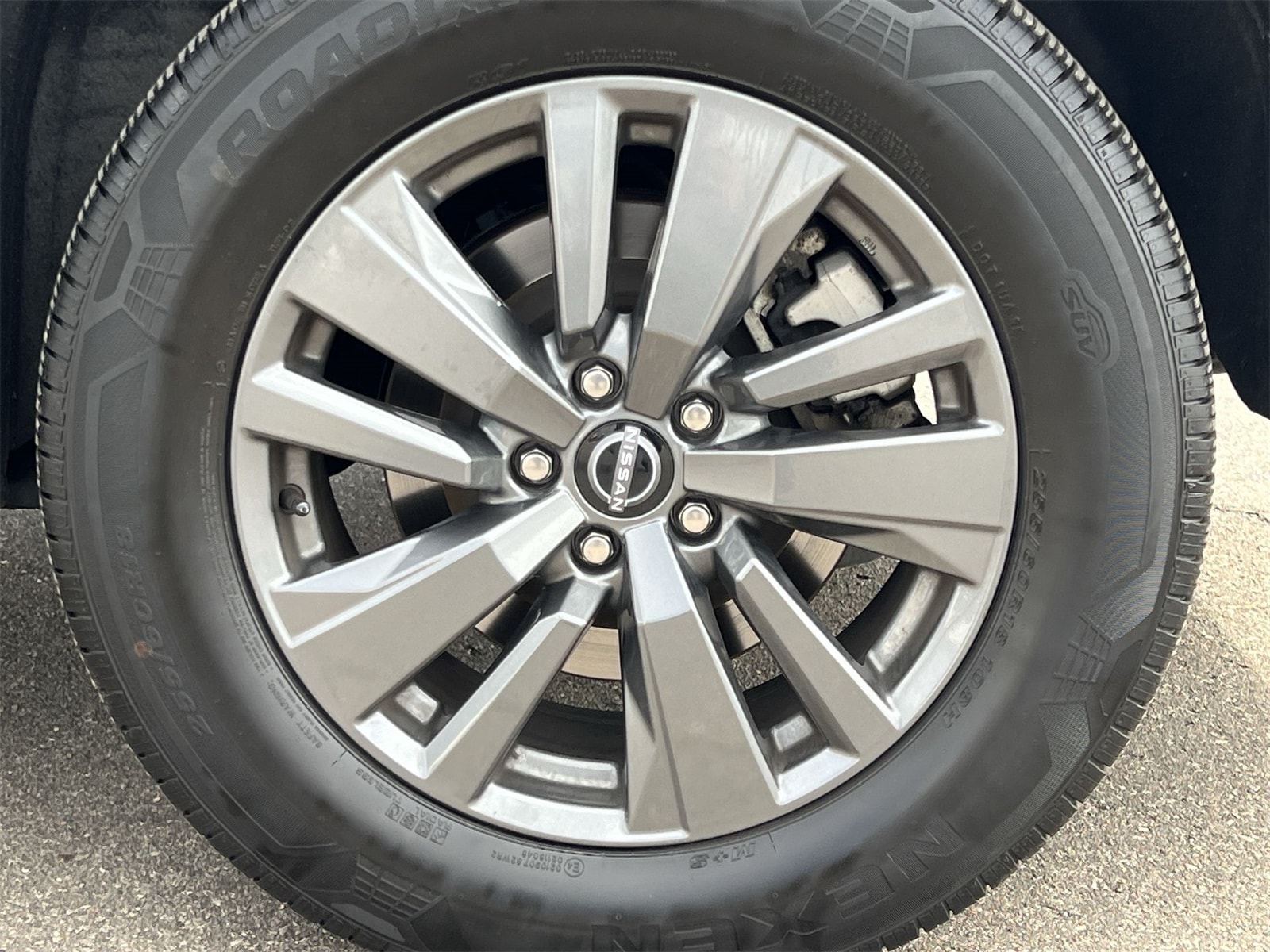 Thumbnail: 2023 Nissan Pathfinder - 14