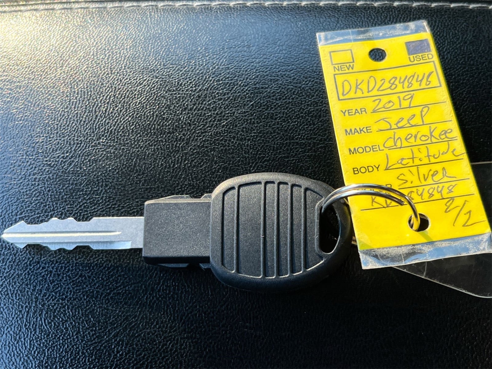 Thumbnail: 2019 Jeep Cherokee - 35