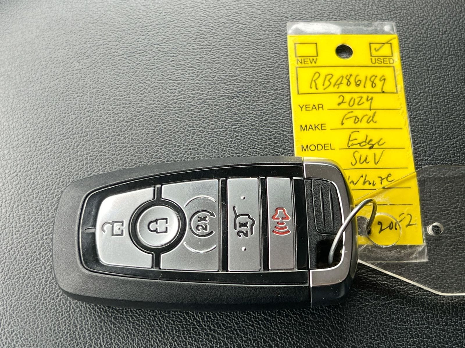 Thumbnail: 2024 Ford Edge - 35