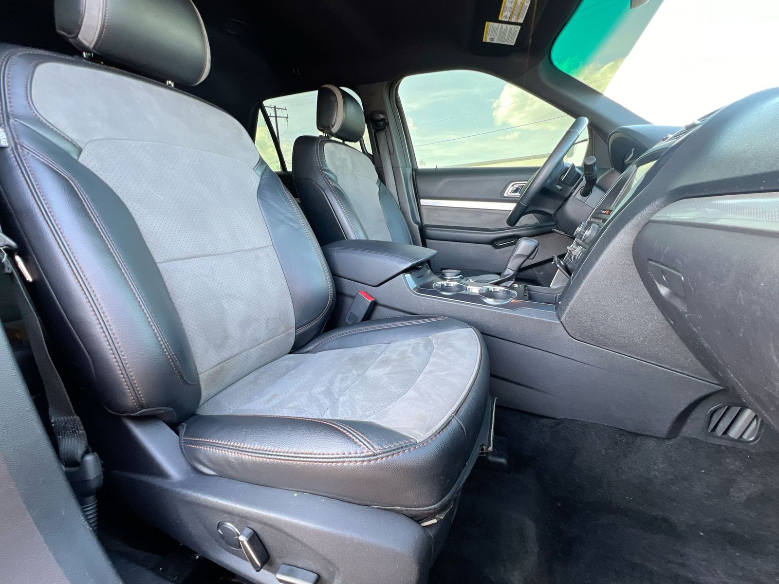 Thumbnail: 2017 Ford Explorer - 21