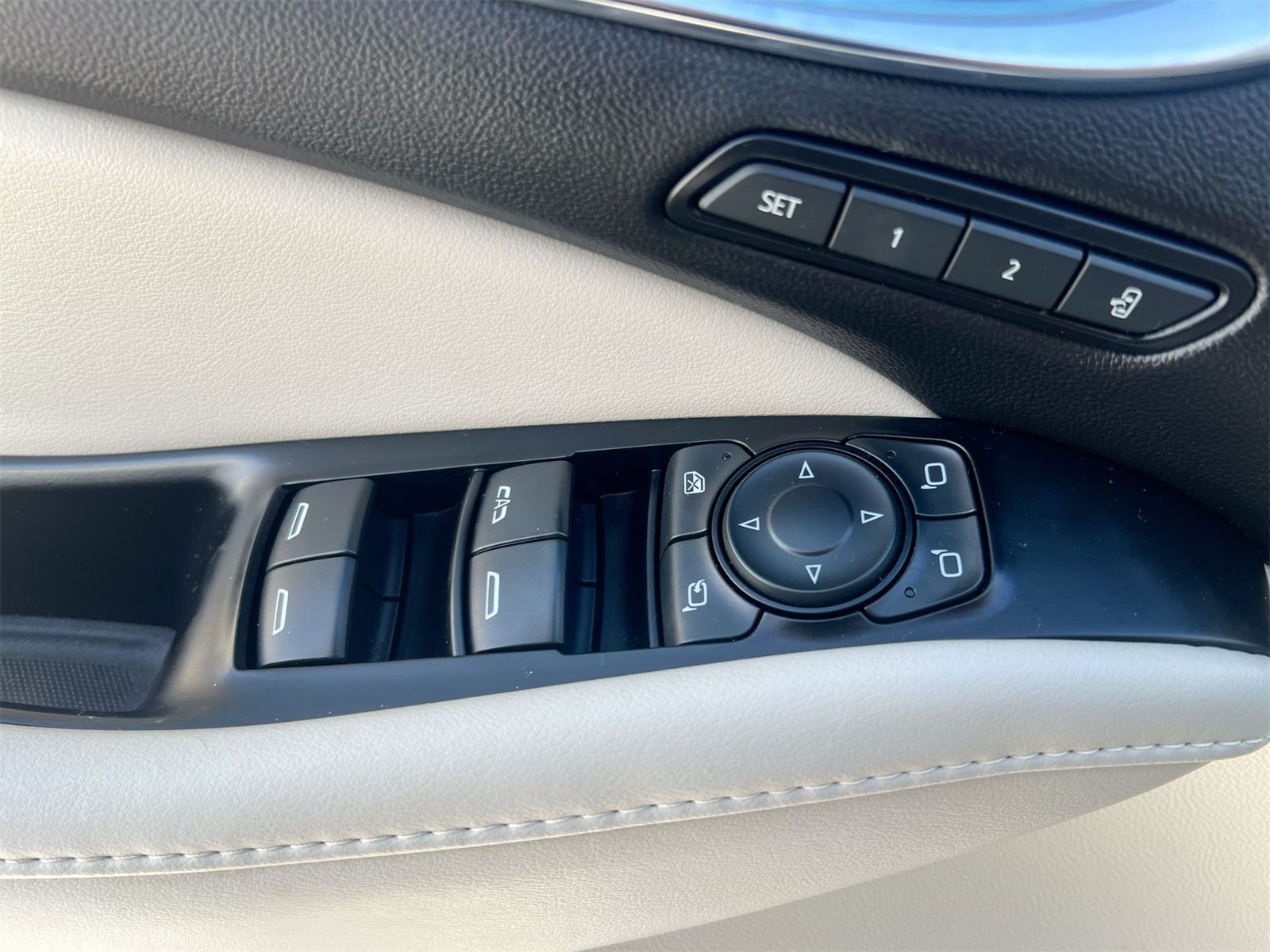 Thumbnail: 2024 Buick Enclave - 17