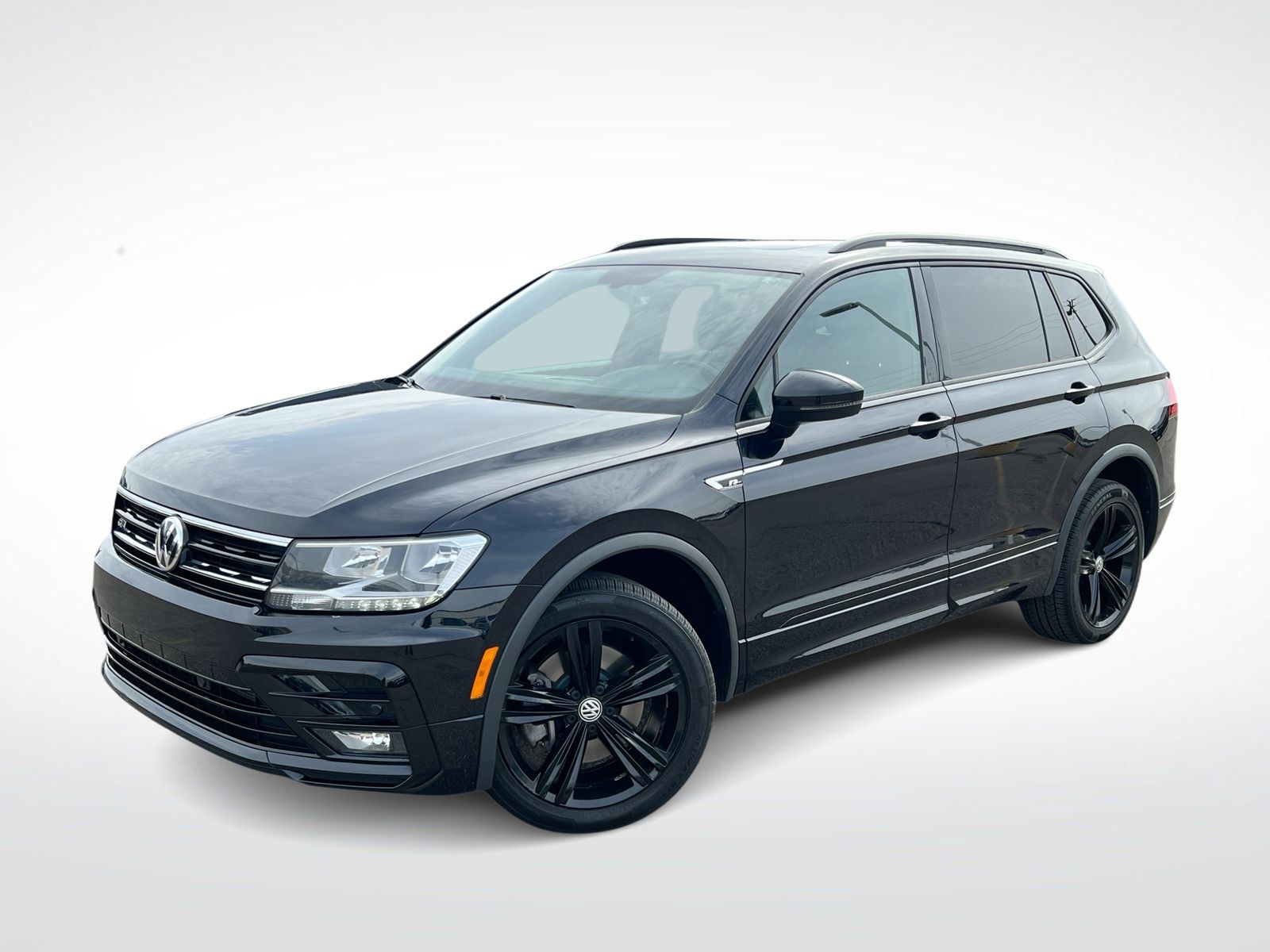 Thumbnail: 2019 Volkswagen Tiguan - 1