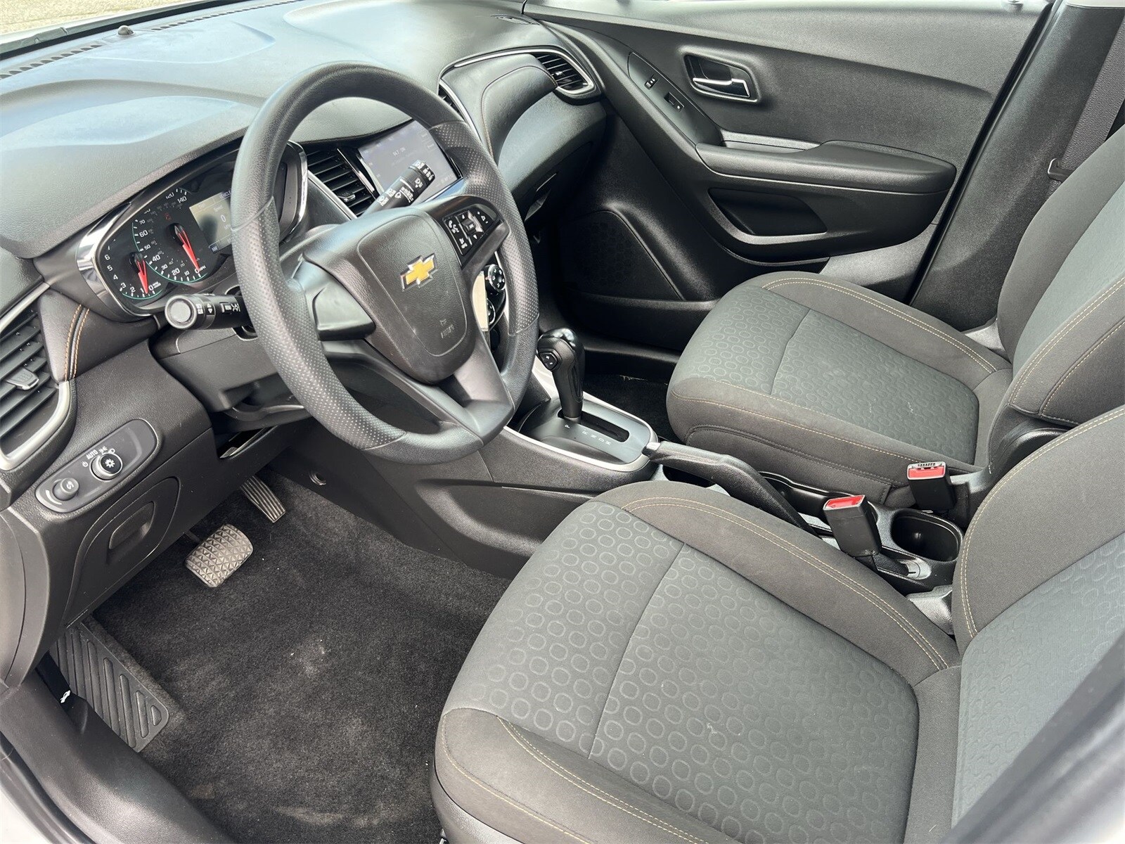Thumbnail: 2020 Chevrolet Trax - 10