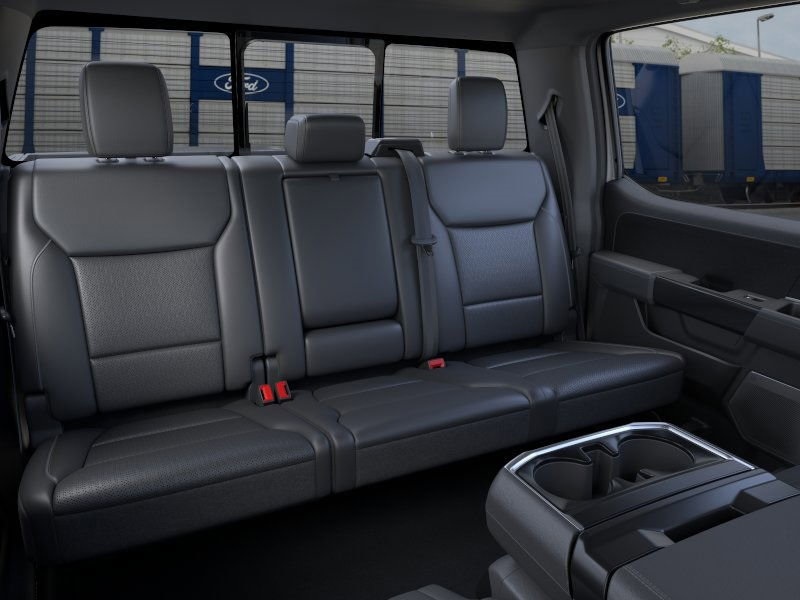 2025 Ford F-150 Lariat 11