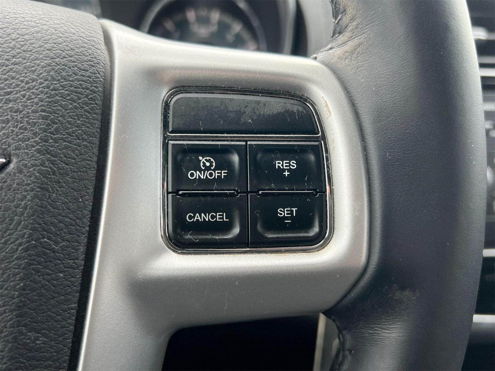 Thumbnail: 2012 Chrysler 200 - 24