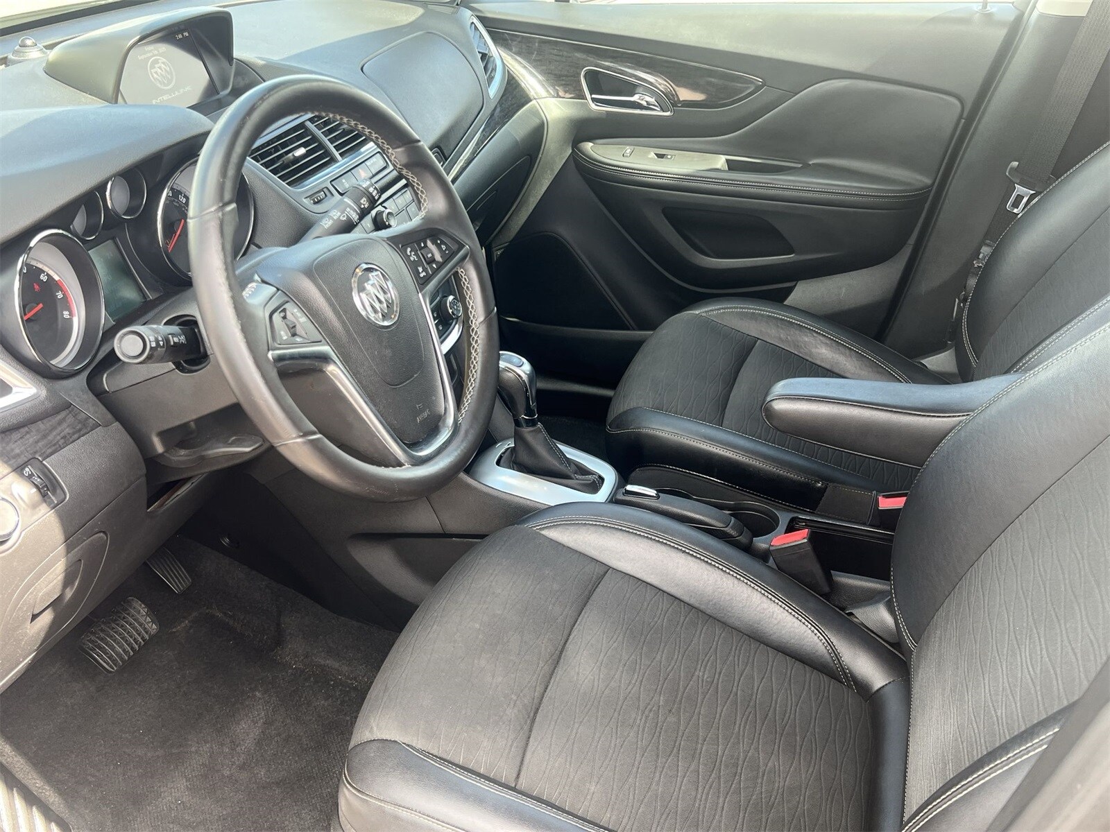 Thumbnail: 2015 Buick Encore - 10