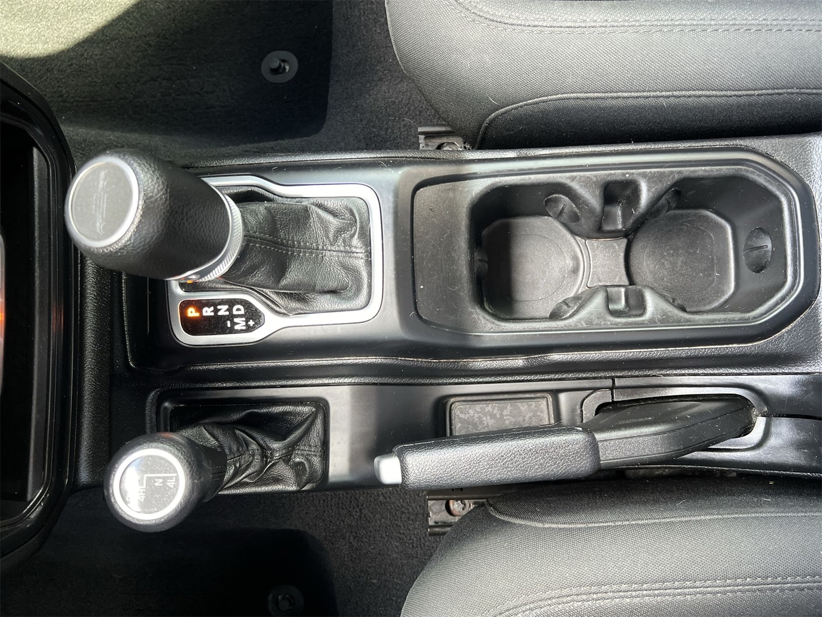 Thumbnail: 2020 Jeep Gladiator - 32