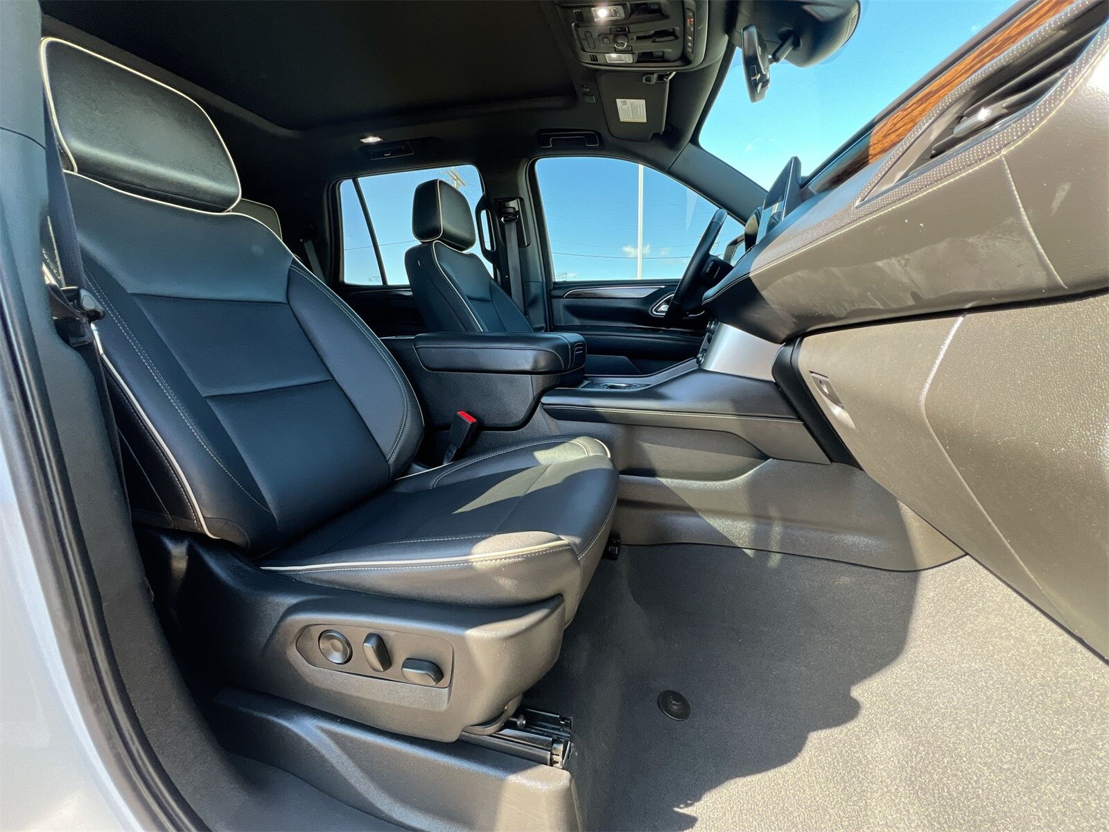 Thumbnail: 2023 Chevrolet Tahoe - 22