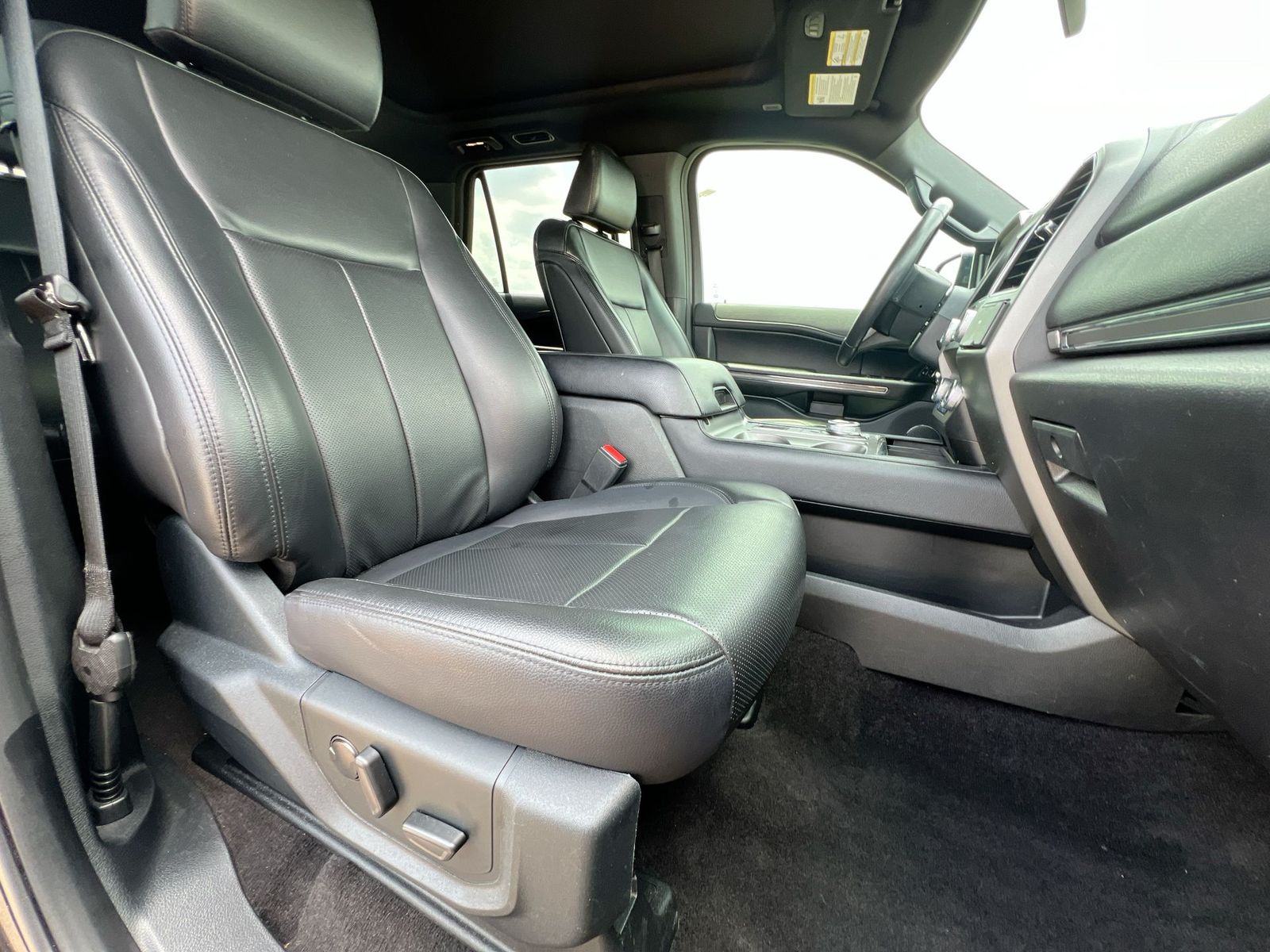 Thumbnail: 2021 Ford Expedition MAX - 21