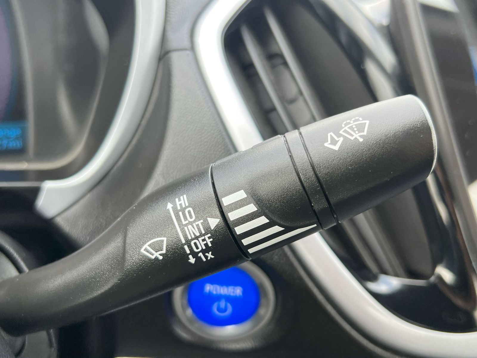 Thumbnail: 2019 Chevrolet Volt - 25