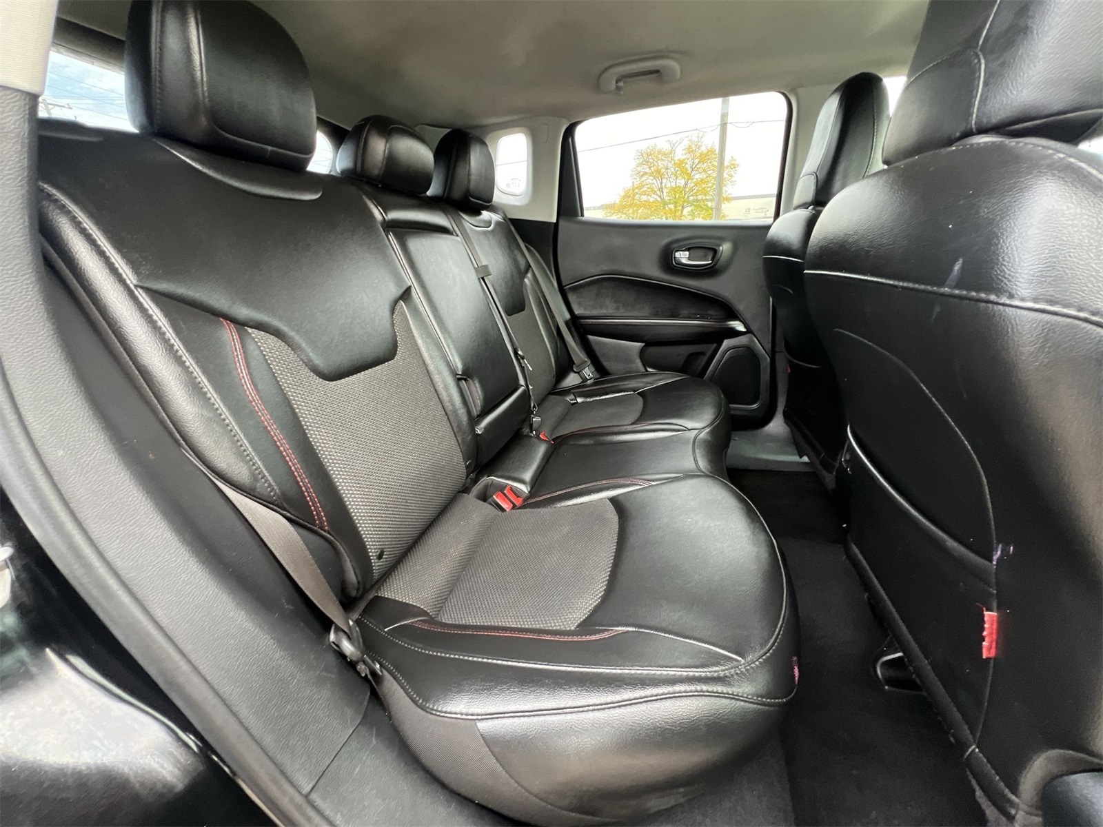 Thumbnail: 2020 Jeep Compass - 21