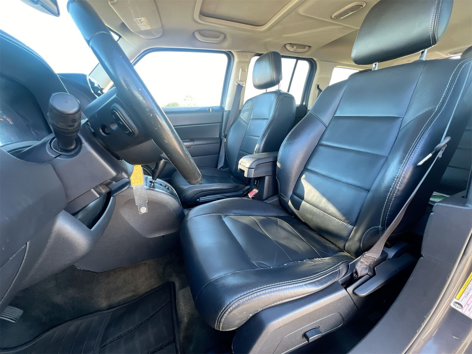 Thumbnail: 2016 Jeep Patriot - 16