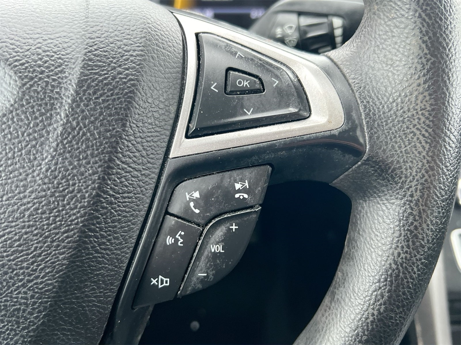 Thumbnail: 2020 Ford Fusion - 24