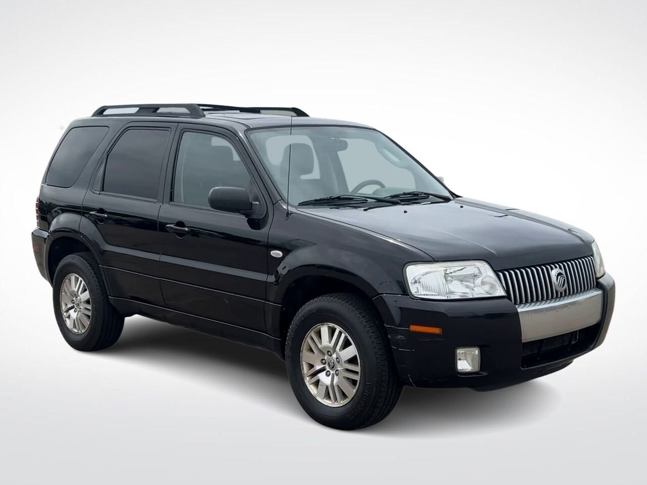 Used 2005 Mercury Mariner Premier 4WD with VIN 4M2CU571X5DJ18077 for sale in Troy, MI