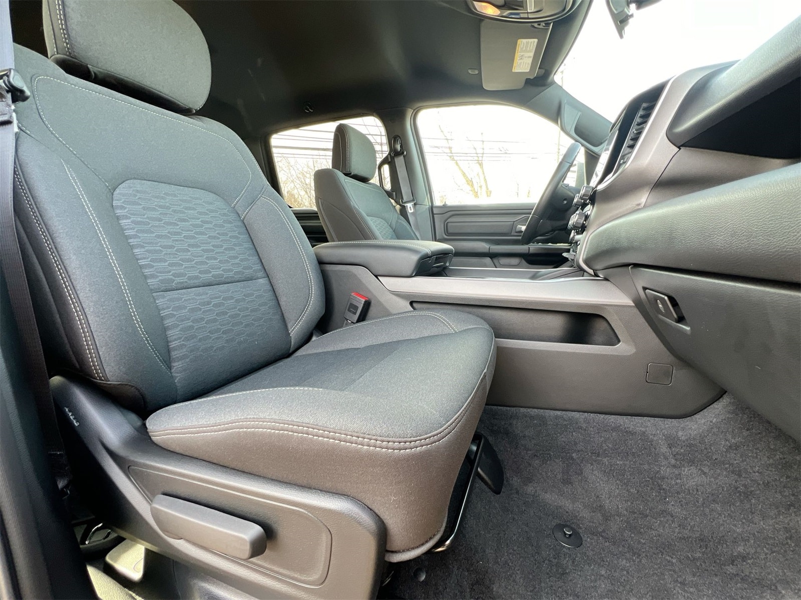 Thumbnail: 2025 RAM 1500 - 21