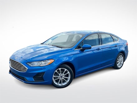 Used 2020 Ford Fusion SE Sedan in Troy, MI