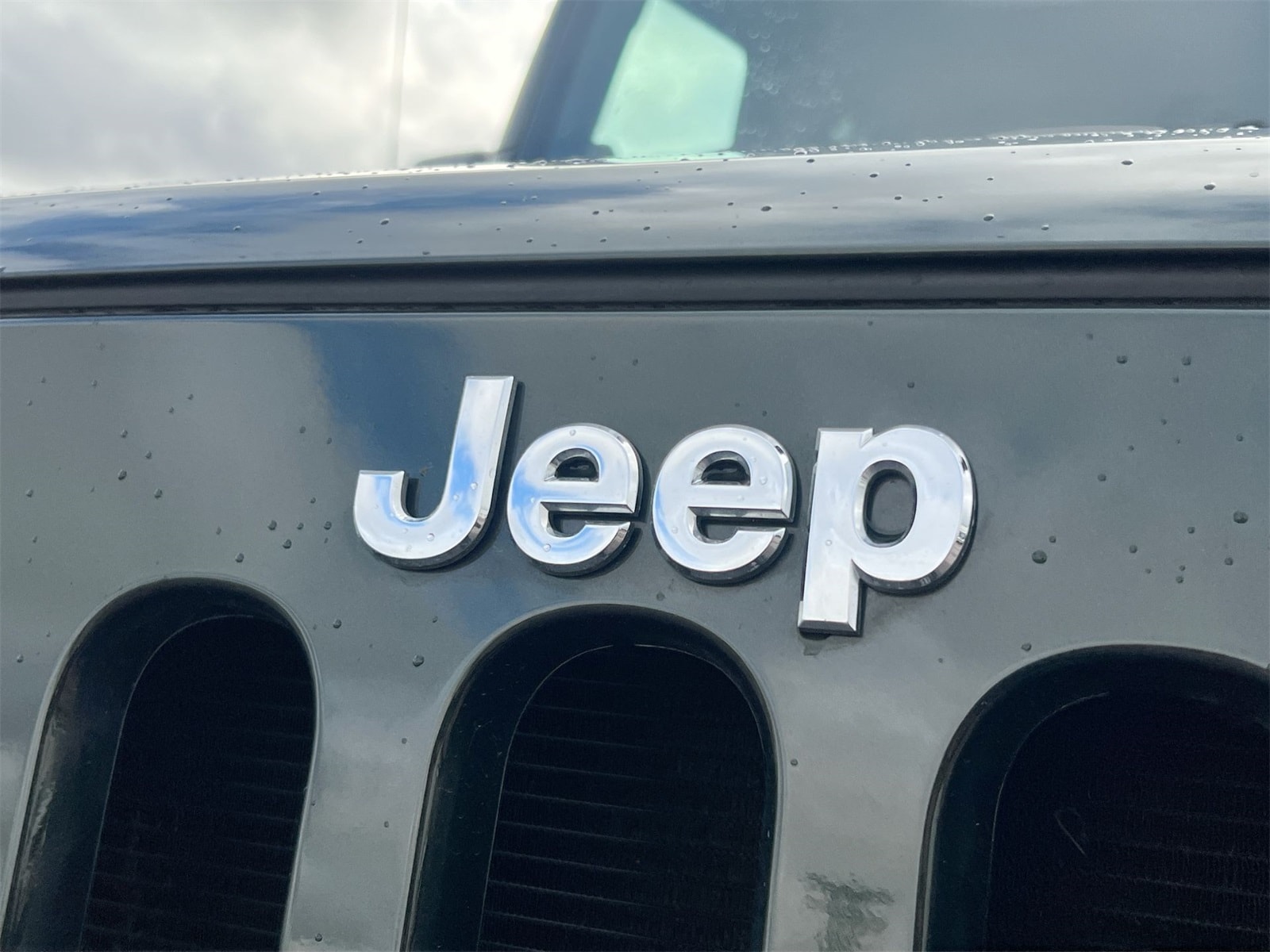 Thumbnail: 2010 Jeep Wrangler - 12