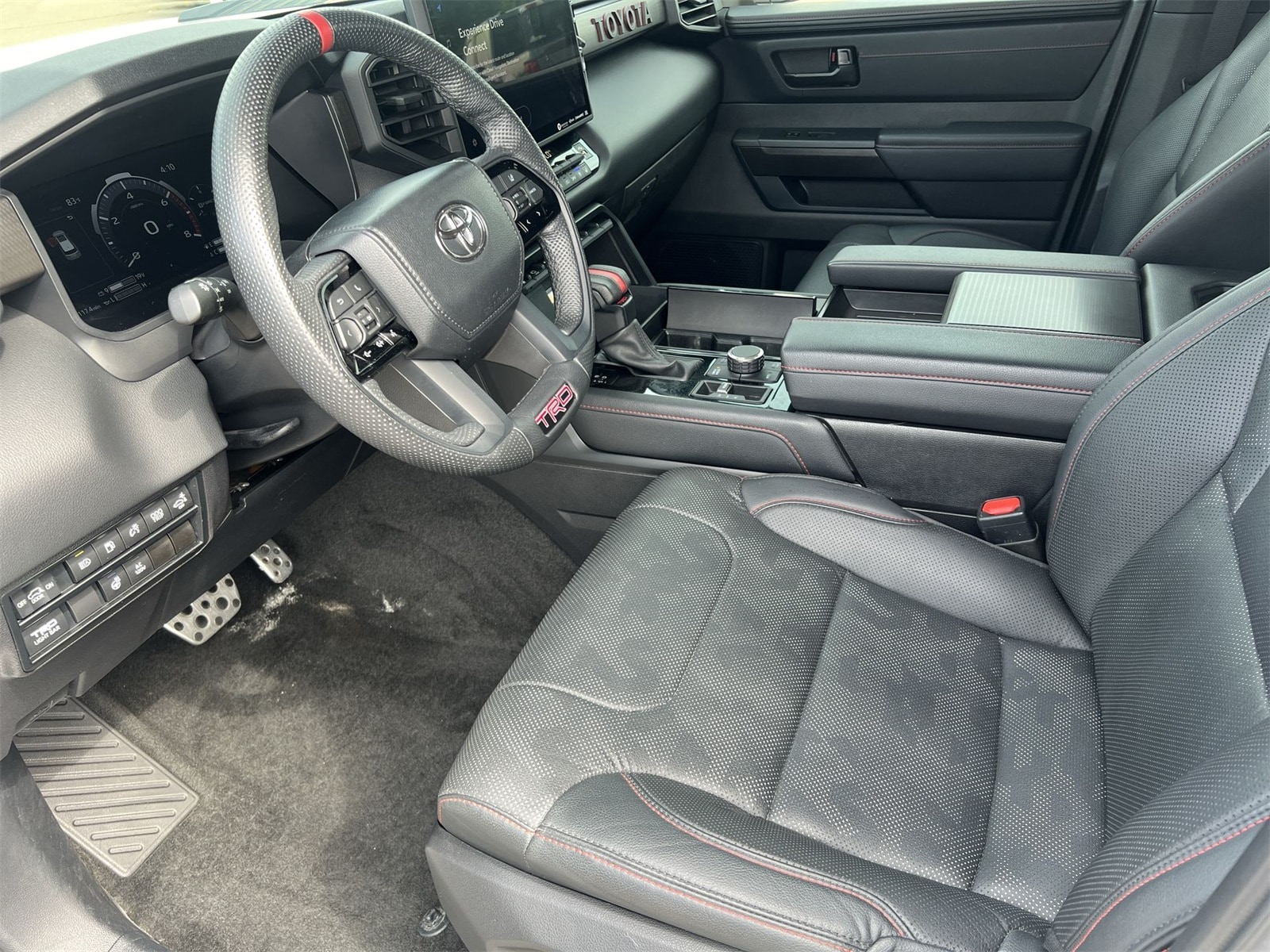 Thumbnail: 2024 Toyota Sequoia - 10