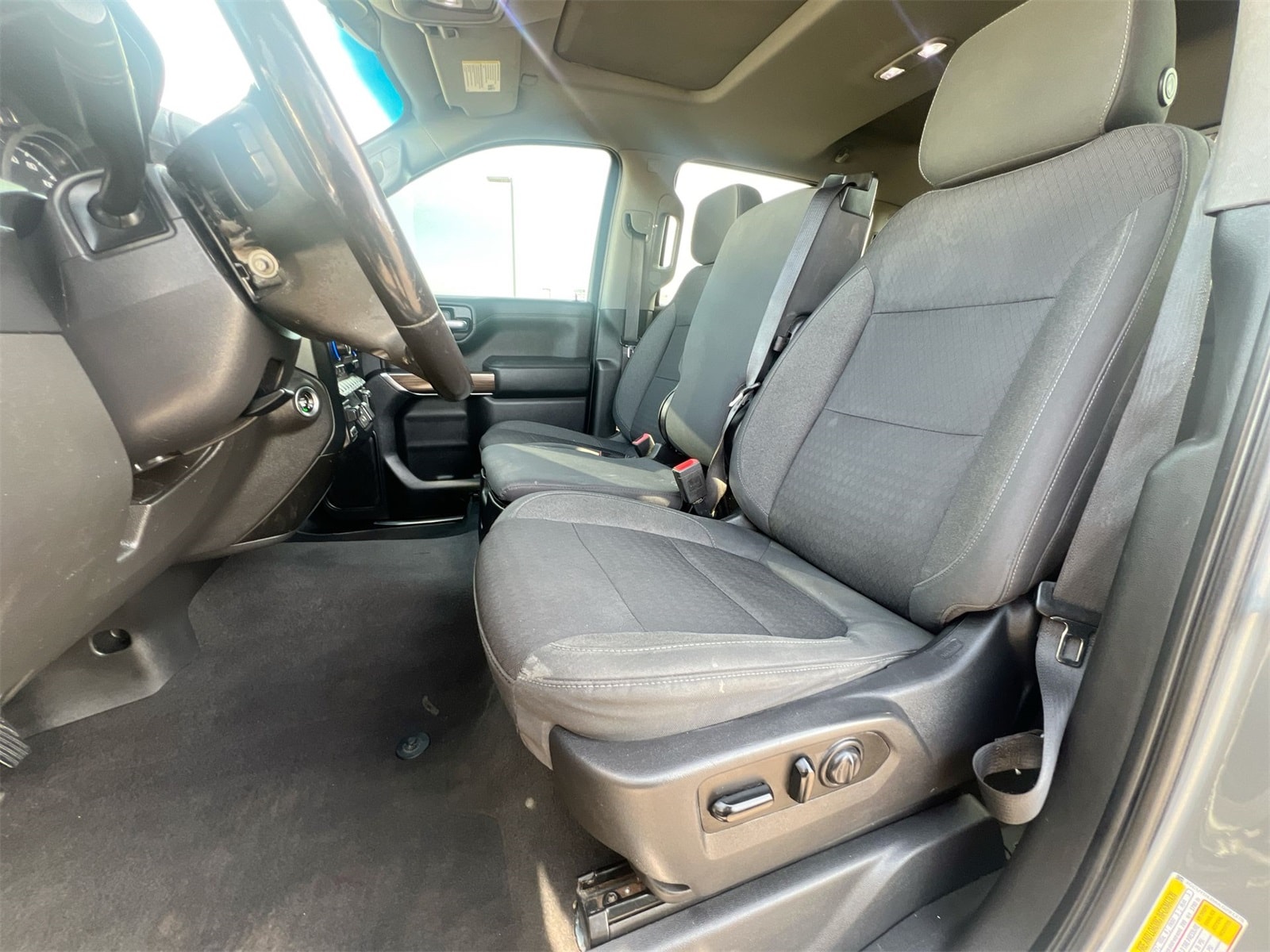 Thumbnail: 2019 Chevrolet Silverado 1500 - 17