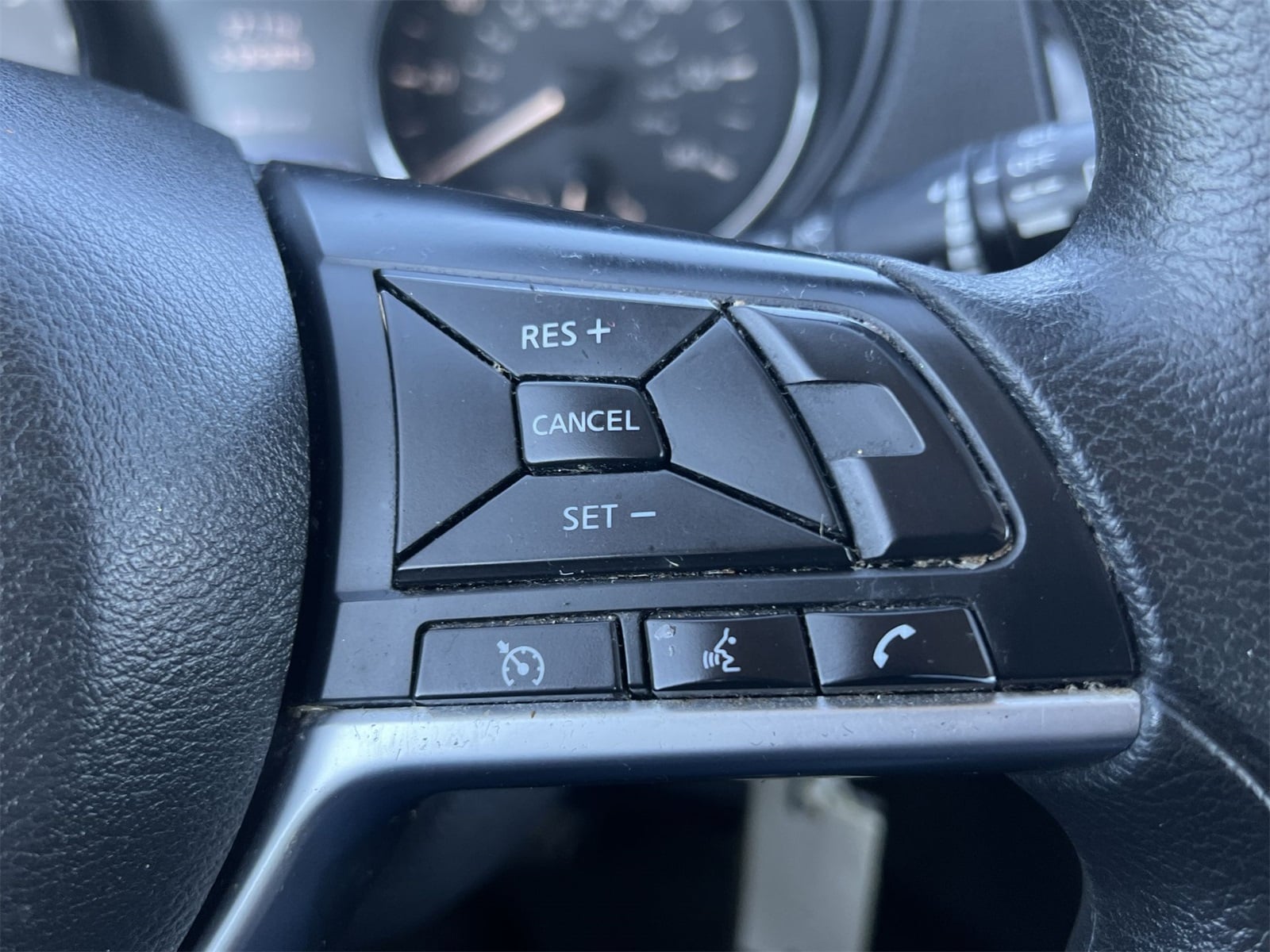 Thumbnail: 2019 Nissan Rogue - 24