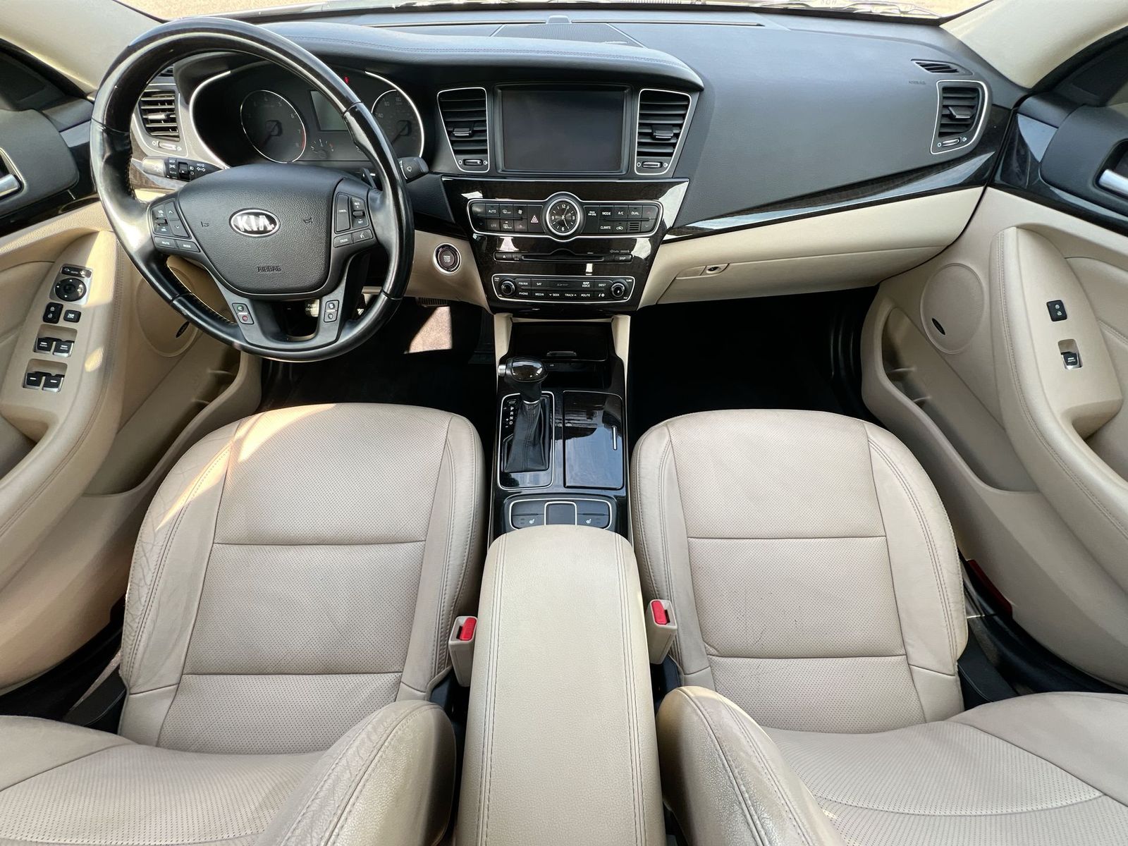 Thumbnail: 2014 Kia Cadenza - 15