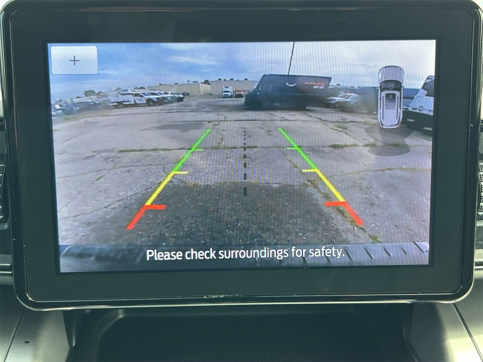 Thumbnail: 2022 Ford Explorer - 29