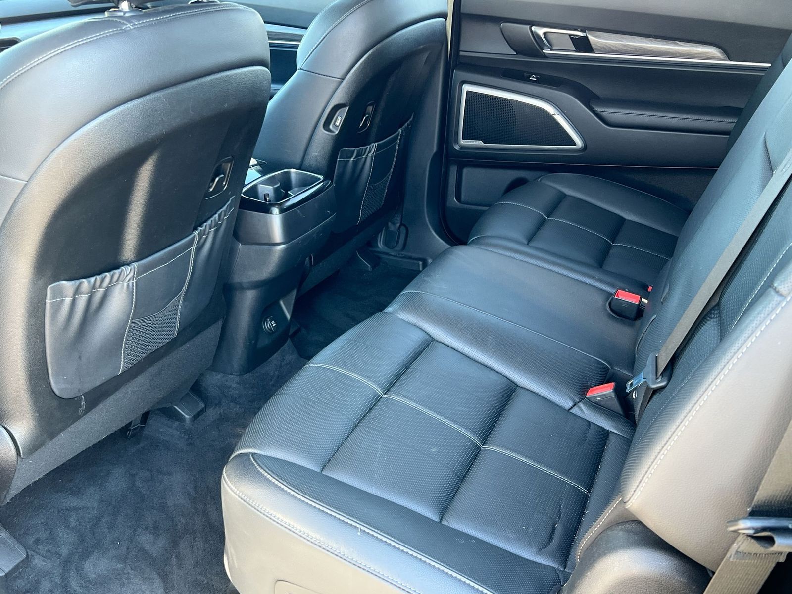 Thumbnail: 2020 Kia Telluride - 18